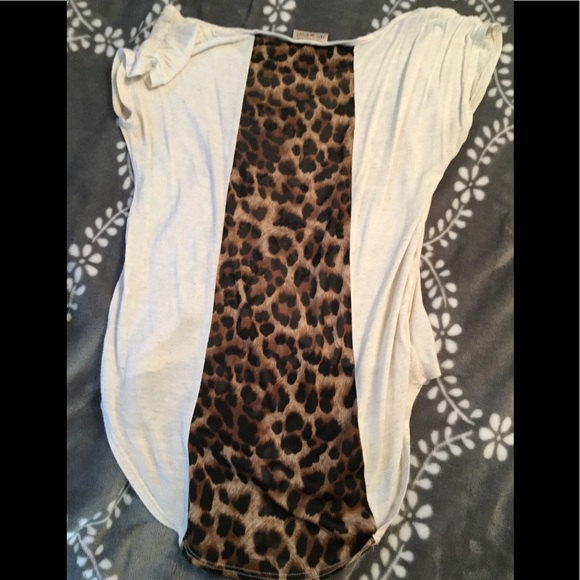 Top - Picture 2 of 3